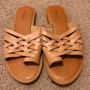 American Eagle sandals 7